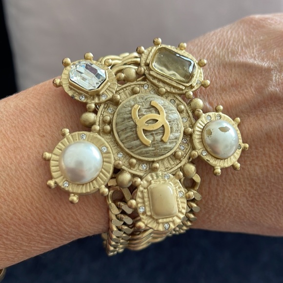 Chanel vintage logo  jewel chain link cuff bracelet - Picture 3 of 14